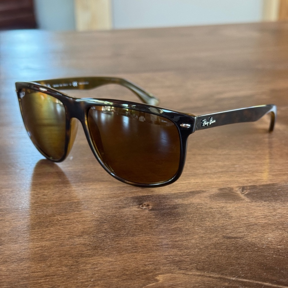 Ray Ban RB4147 Sunglasses